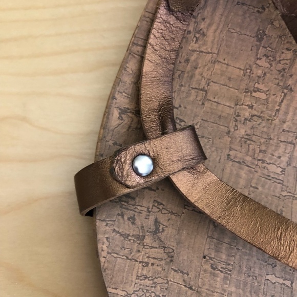 Kenneth Cole Reaction Apple Cedar Leather Wedge Sandals - Y2K Vibe - Picture 9 of 13